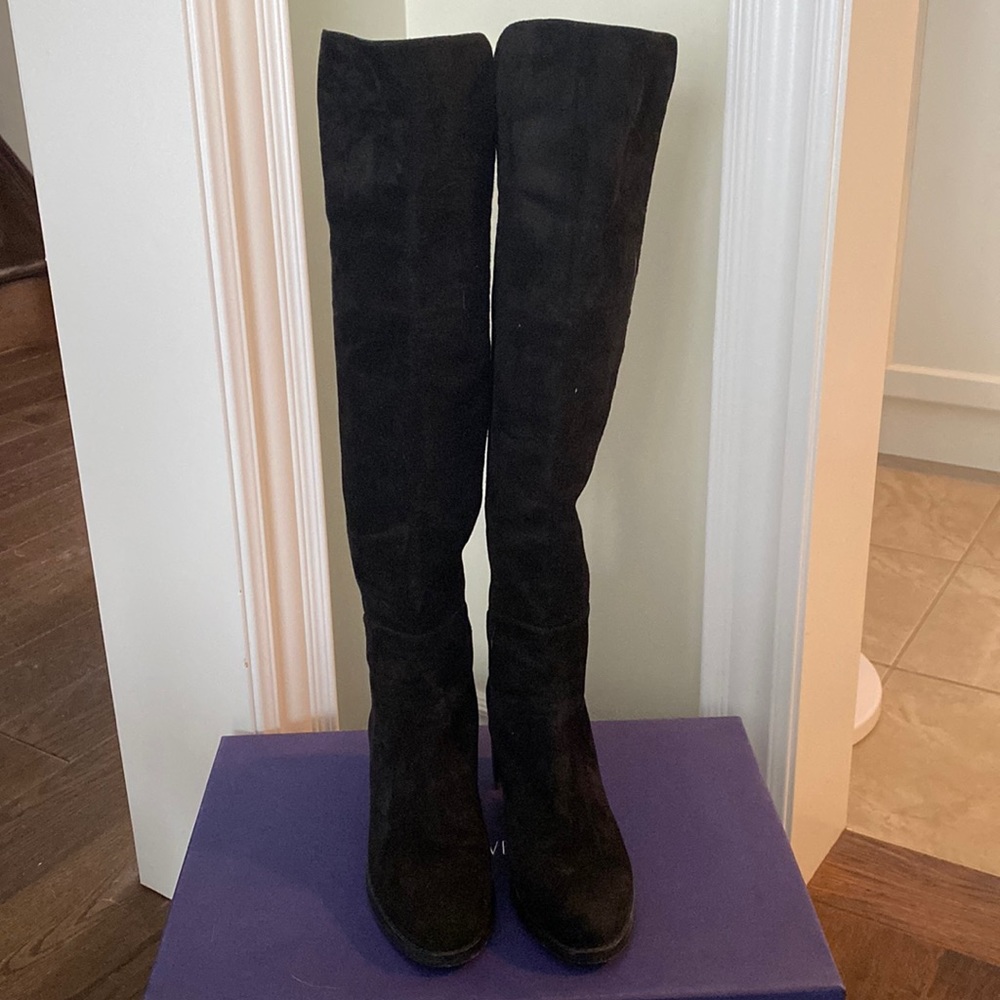 Stuart weitzman 🖤 lowjack boots. Color: black